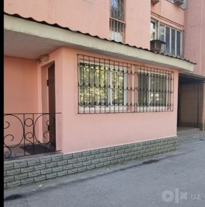 Продам окна, двойную дверь, решетки