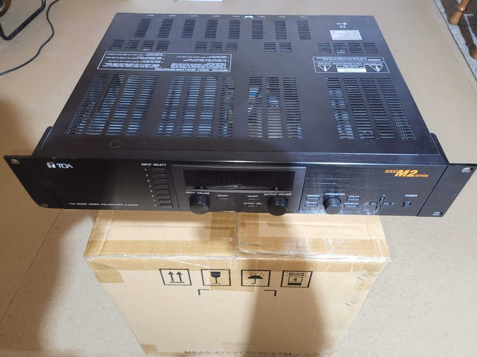 Amplificator profesional TOA M-9000M2 cu MIXER matricial modular