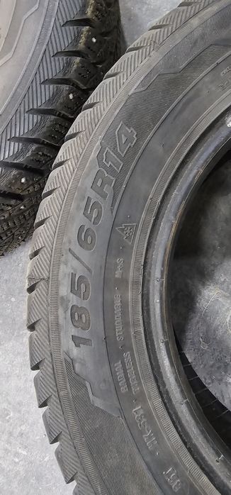 Продам зимнюю резину r 14