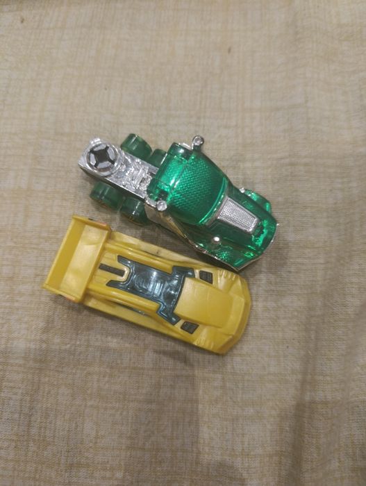 Продам машинки Hot Wheels 2012