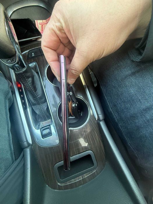 Телфон самсунг 22 ултира