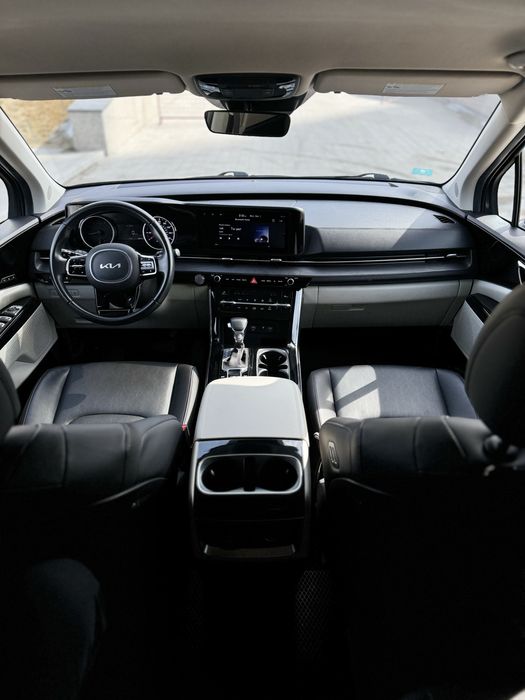 Прокат авто/7 местный минивэн