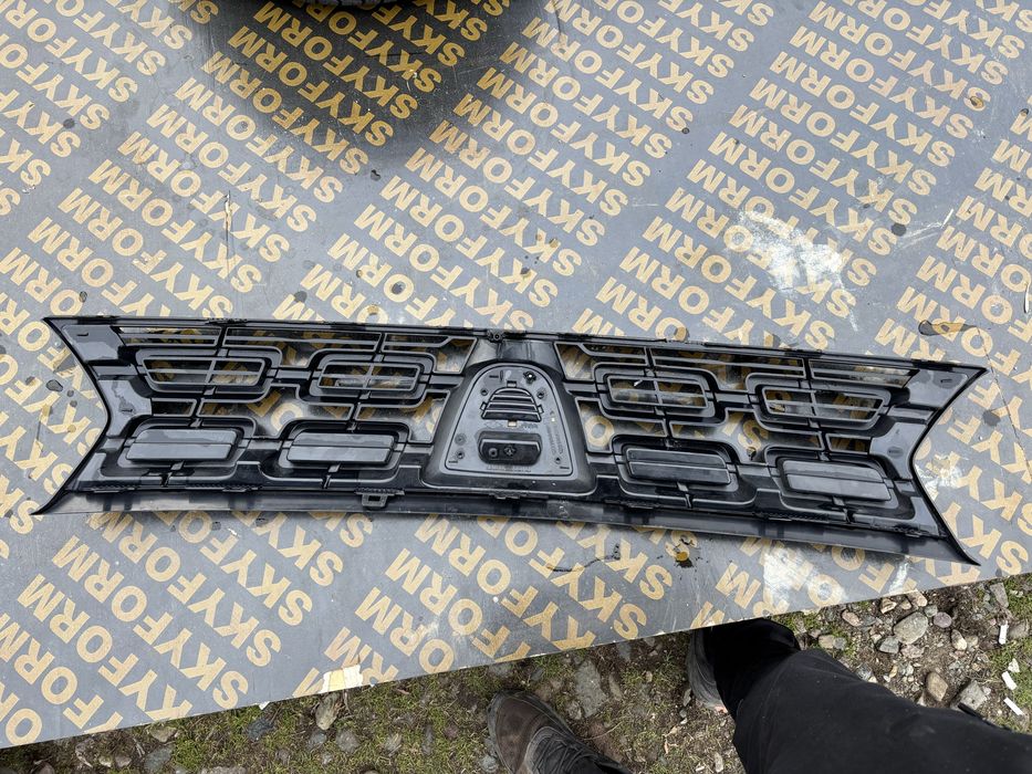 Решетка Dacia Duster