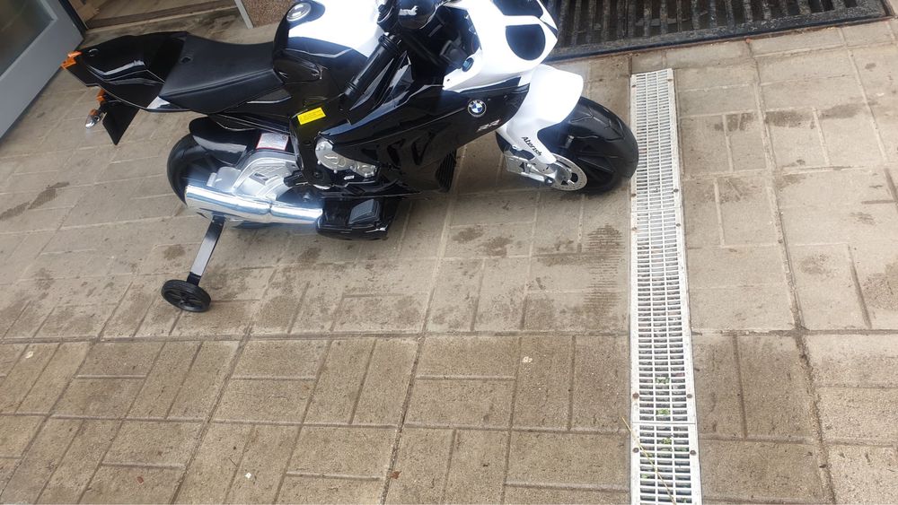 Детски акумолаторен мотор