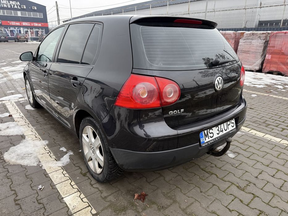Volkswagen Golf 5 1.6 Benzina