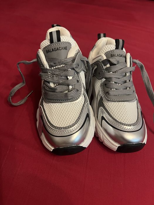 Adidasi copii nr  31