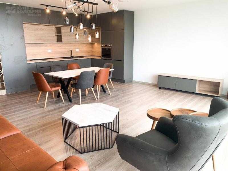 Продава се Двустаен апартамент в София, Света Троица - 68 кв.м за 1765 €/кв.м - Снимка #2