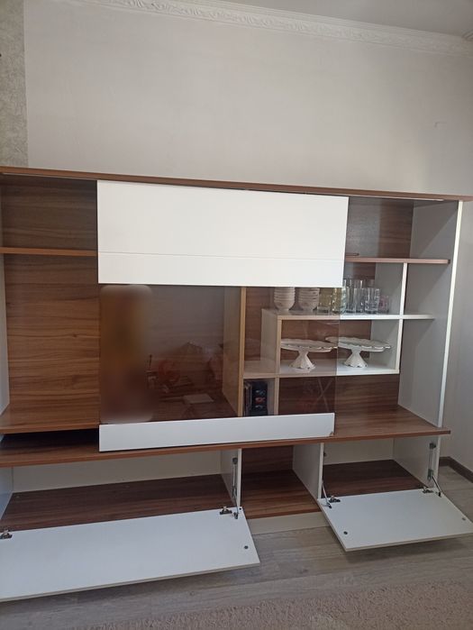 Продам Стенку в хорошем состоянии