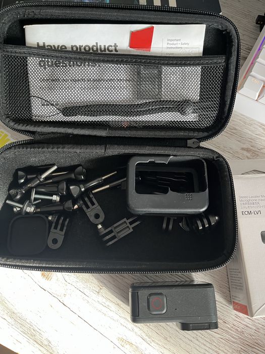 Vand go pro hero 9 cu accesorii