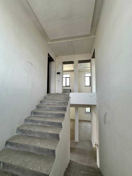 Продаётся коттедж с участком