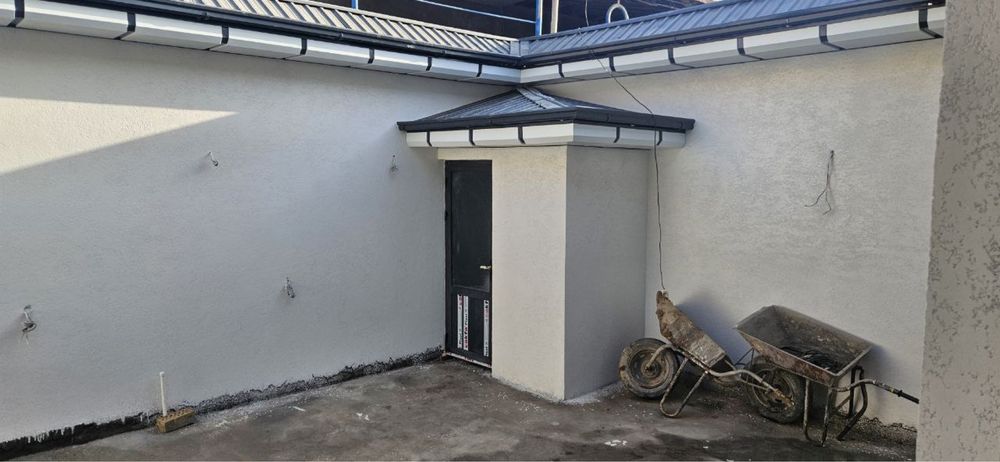 Uchastka 3.8 sotix Sotiladi