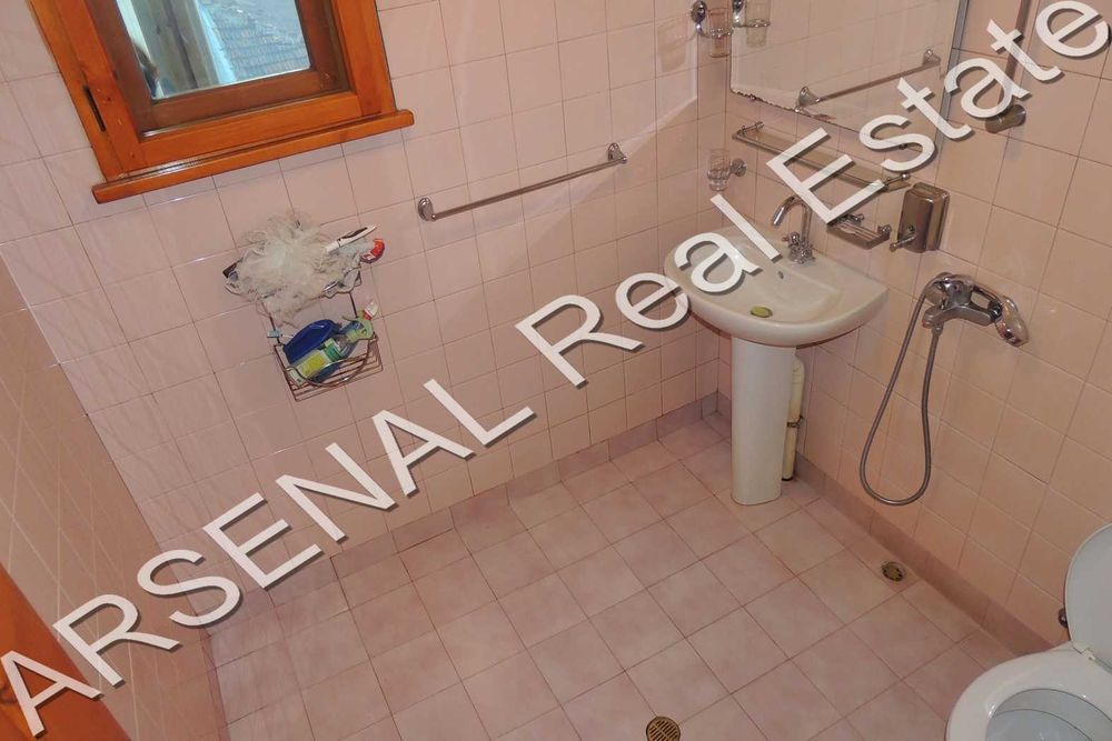 Дава се под наем Тристаен апартамент в София, Център - 105 кв.м за 550 € - Снимка #4