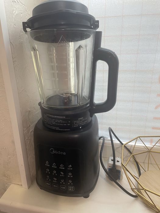 Продам измельчитель миксер