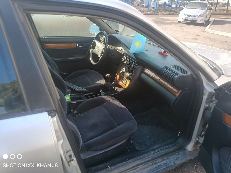 Продаю машину Ауди 100