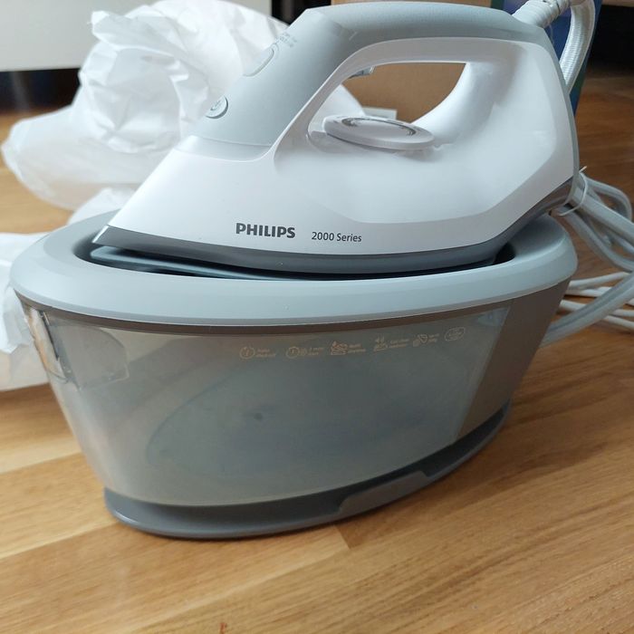 Statie de calcat cu abur Philips seria 2000 PSG2000/20, 2400 W, 6 bari, jet de abur 110 g/min, Talpa ceramica