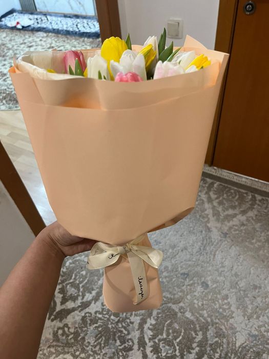 13 тюльпанов свежие