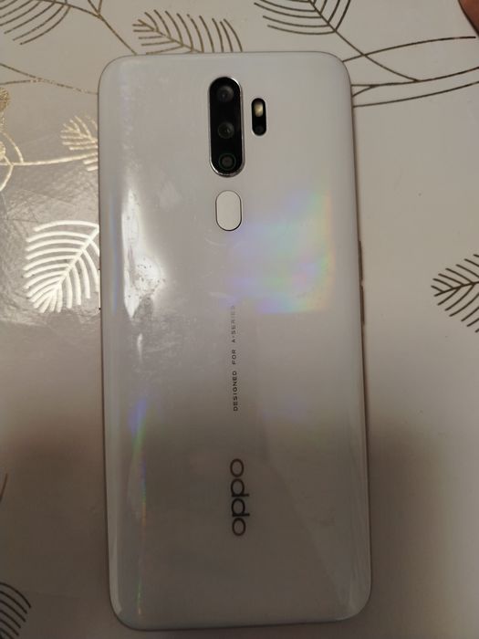 Продам телефон OPPO A5 2020