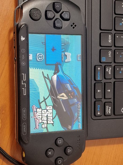 PlayStation Potable PSP Street e1004 modat