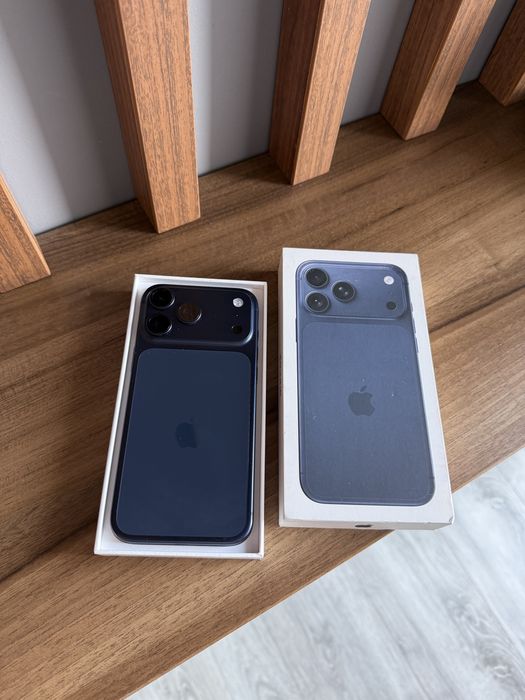 Iphone 17 Pro Max Blue Titanium - Baterie 100%