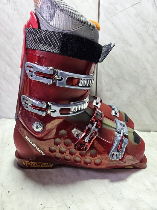 Clapari ski schi  Salomon  mondo  29  corespunde mărimii 44