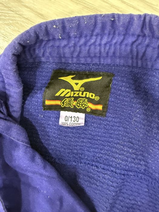 Продам костюм новый