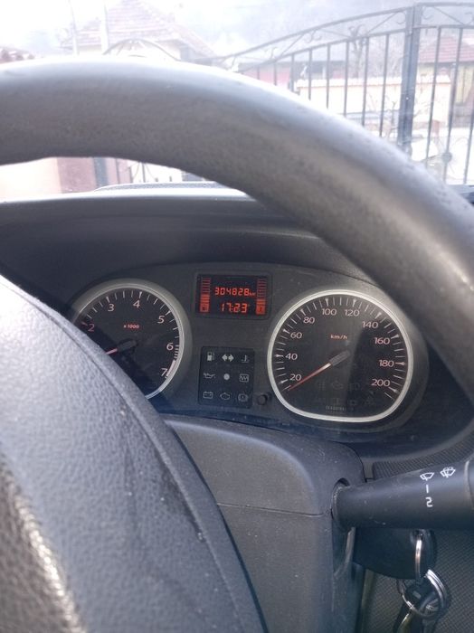 Vând Dacia Duster  4x4