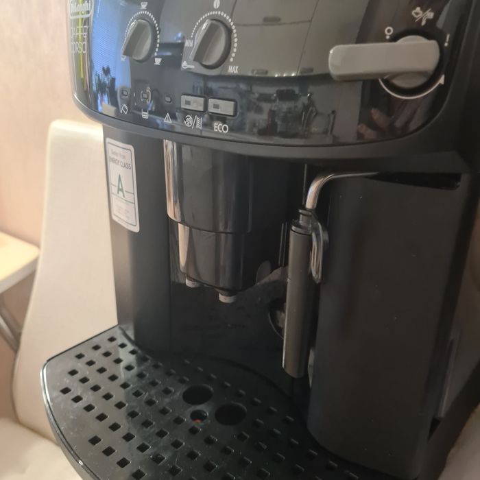 Кофемашина Delonghi coffee corso