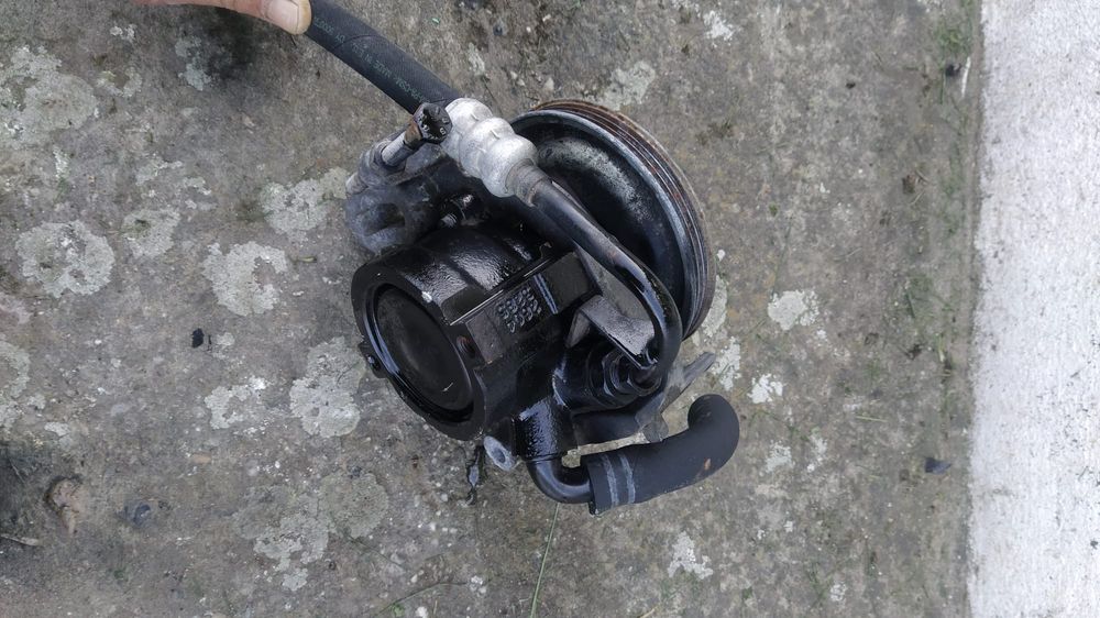Pompă servo direcție fiat linea 1.4 benzina