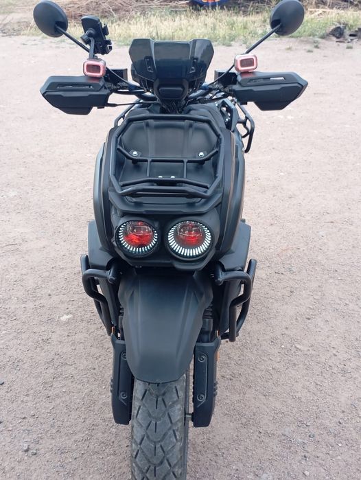 Скутер Tank 150...