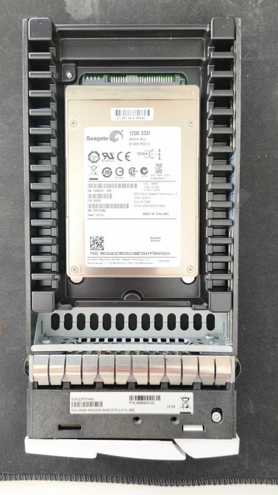 IBM SAS hard drive, ram ecc 8gb, xeon