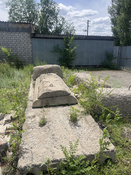Продам плиты жб район Жилянка