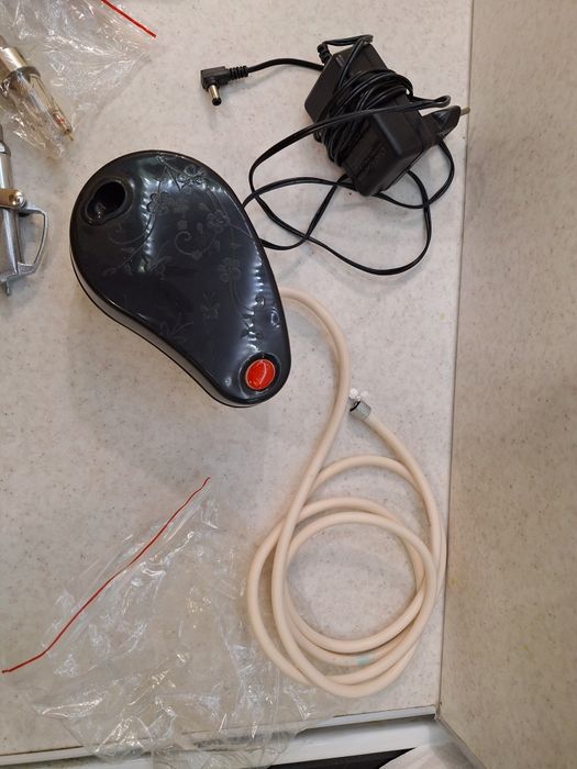 Продавам четка за въздушно боядисване