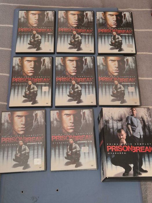 Vand colectie de 8 DVD-uri (15 episoade) din seria 1 Prison Break