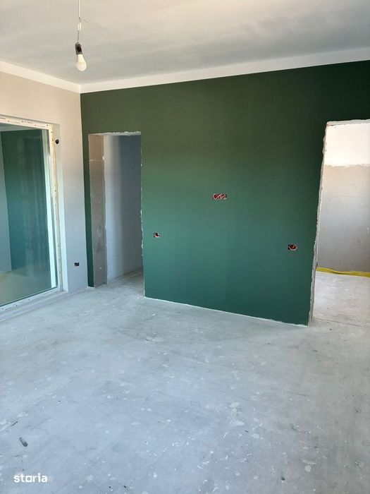 Proprietar Vand Casa TERMO  PASIVA capabila sa functioneze independent