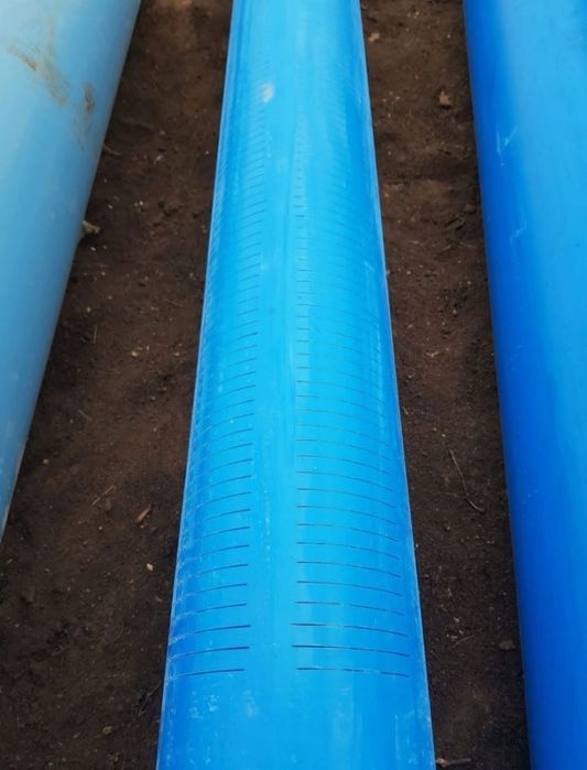 Executam Foraje Puturi De Mică și Mare Adâncime.