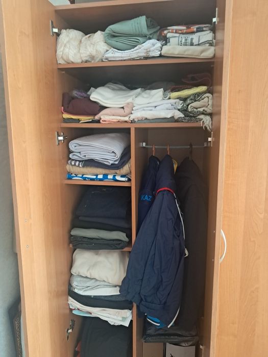 Продам 2 шкафа недорого