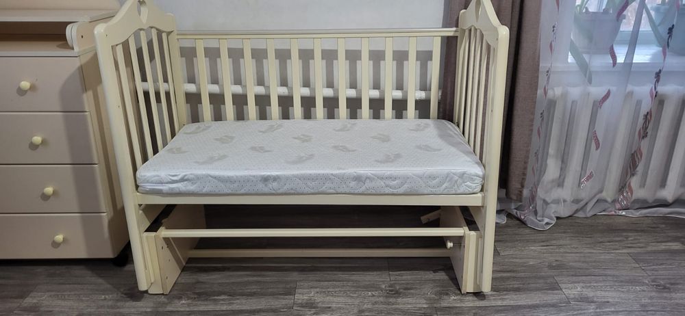 Срочно Продам детскую кроватку