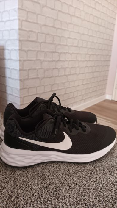 Маратонки Nike-унисекс модел