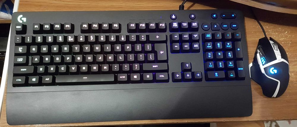 Геймърска клавиатура Logitech G213 Prodigy, RGB