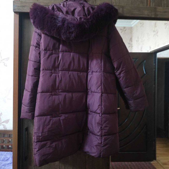 Продам женскую зимнюю куртку