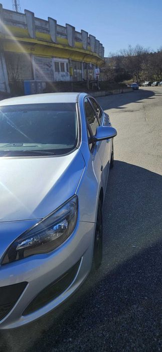 Opel Astra J 1.4 BENZINA 140CP