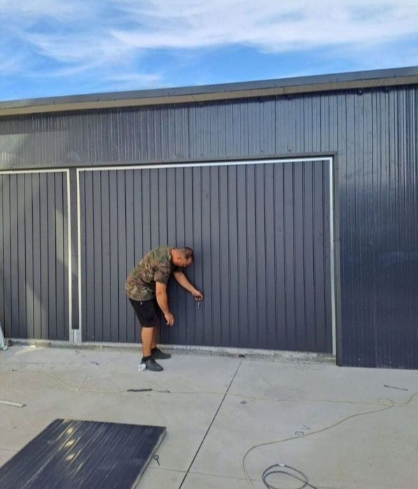 Vând garaje din panouri Sandwich