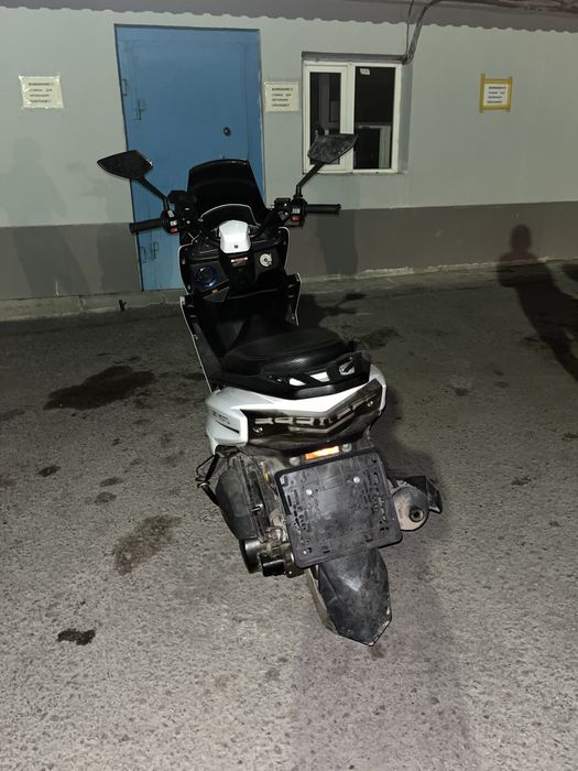 Продам Макси 175 куб.