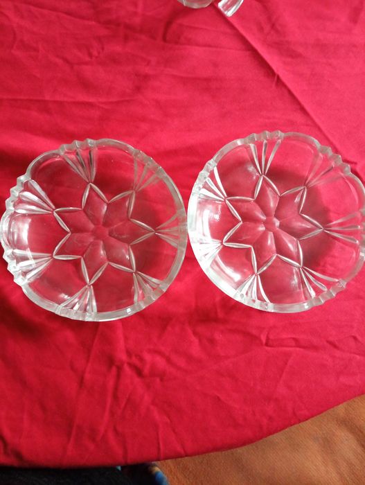 Малки чинийки за ядки или салата