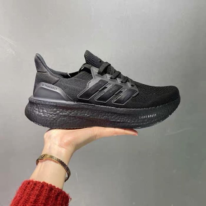 Кроссовки весна лето