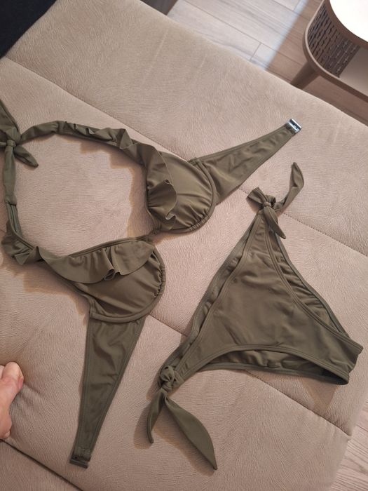 Costum baie,nou,cu eticheta,S