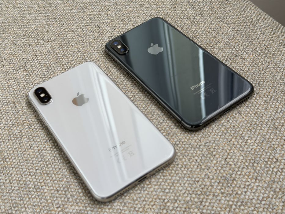 iPhone XS MAX si iPhone X