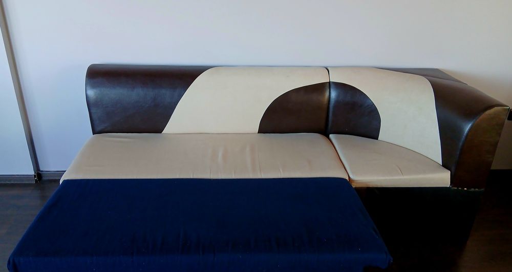 Кухненско разтегателен диванче