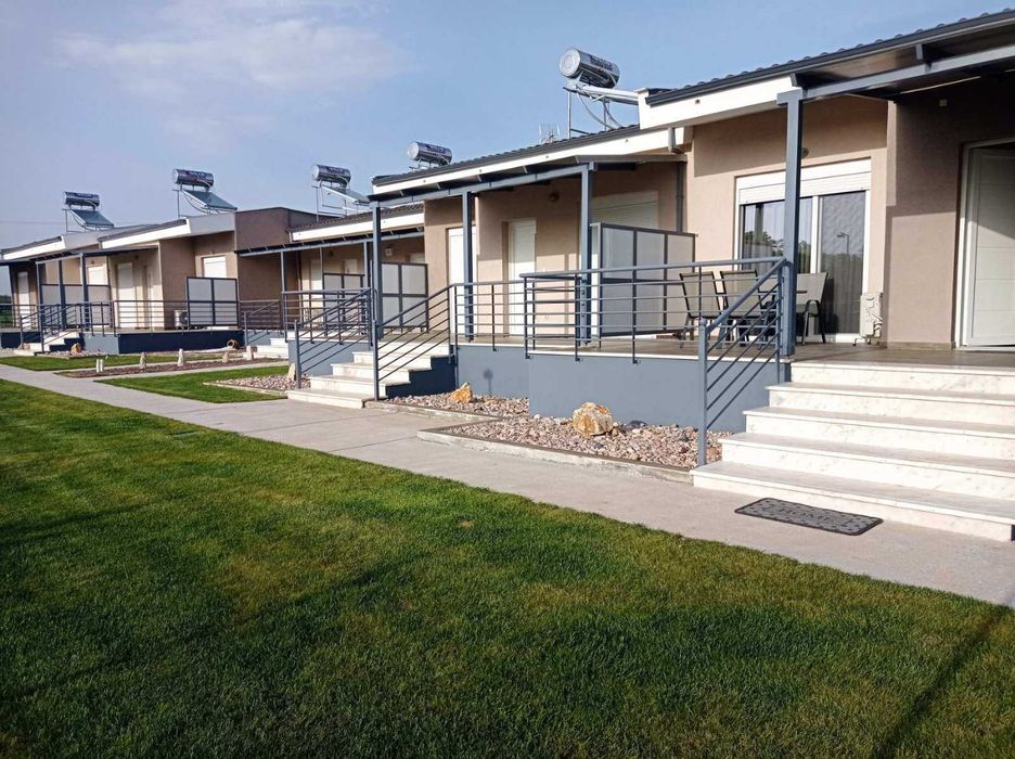 Луксозен жилищен комплекс с басейн – инвестиционен имот в Гърция