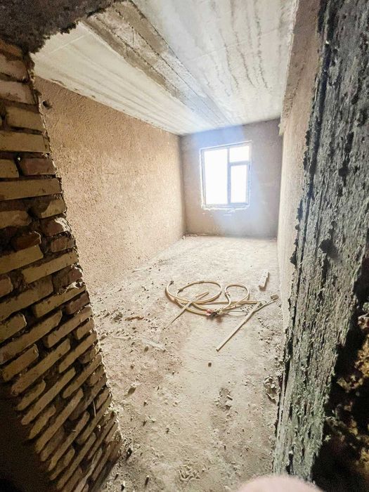 Срочно продаётся квартира 3 комнатная 120м² Микрорайон Дамарик